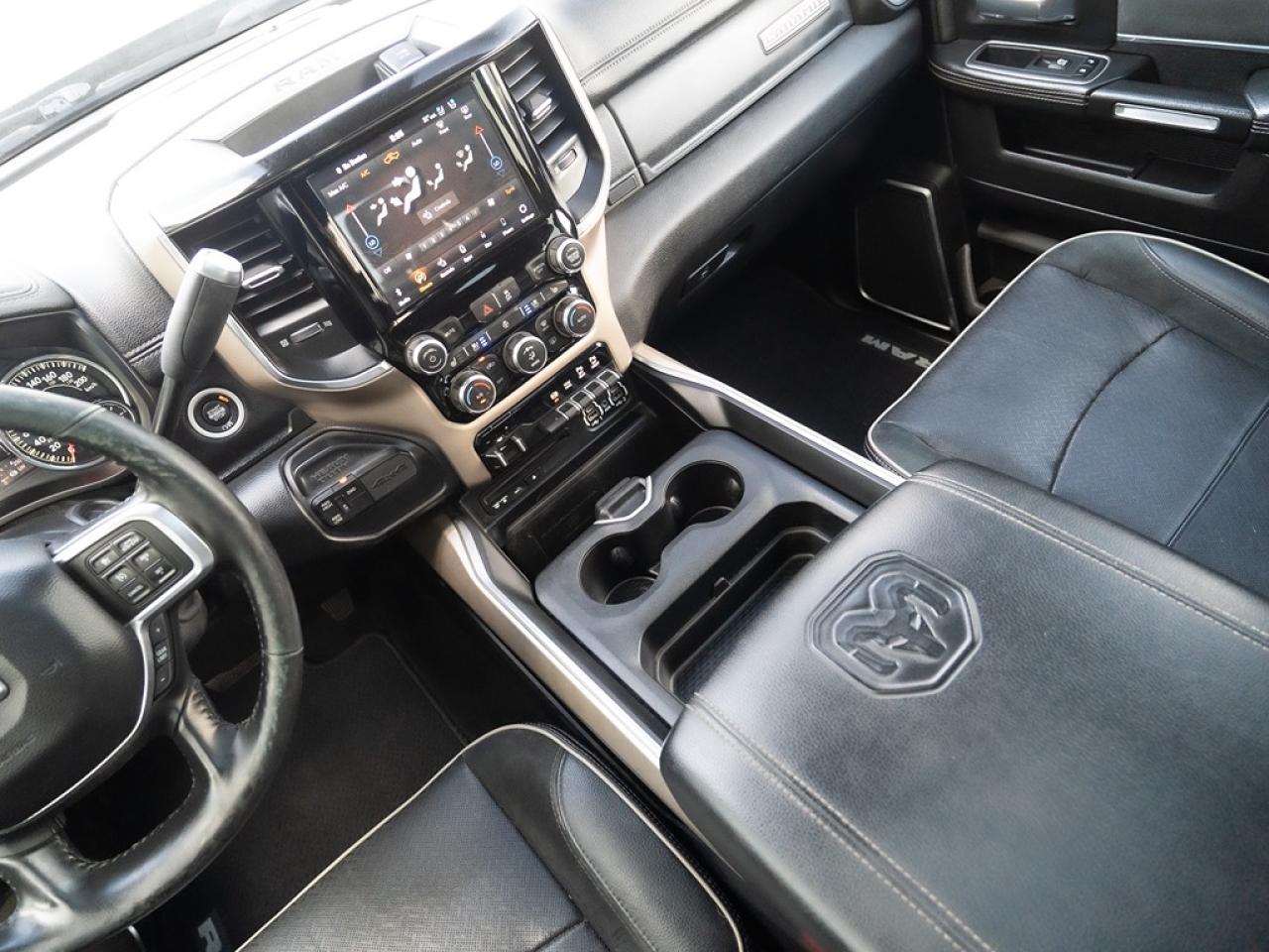 2019 RAM 3500 Laramie DIESEL LIFTED/RIMS/TIRES Photo10