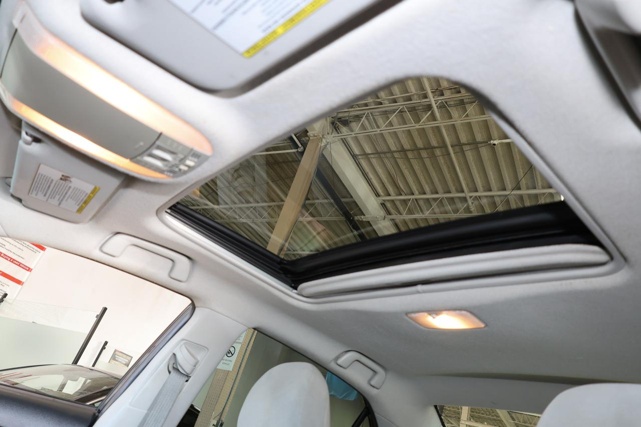 2013 Toyota Corolla MANUAL - SUNROOF|HEAETD SEATS|CARPLAY - Photo #8