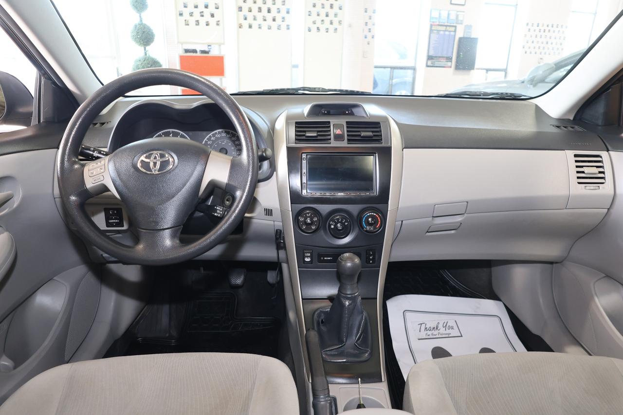 2013 Toyota Corolla MANUAL - SUNROOF|HEAETD SEATS|CARPLAY - Photo #10