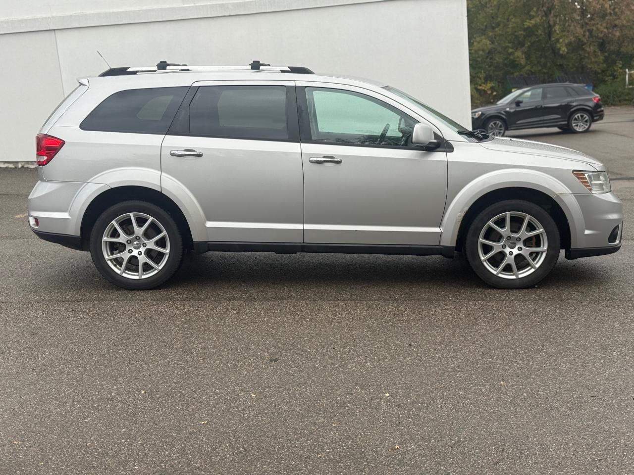 2012 Dodge Journey AWD 4dr R/T Photo3