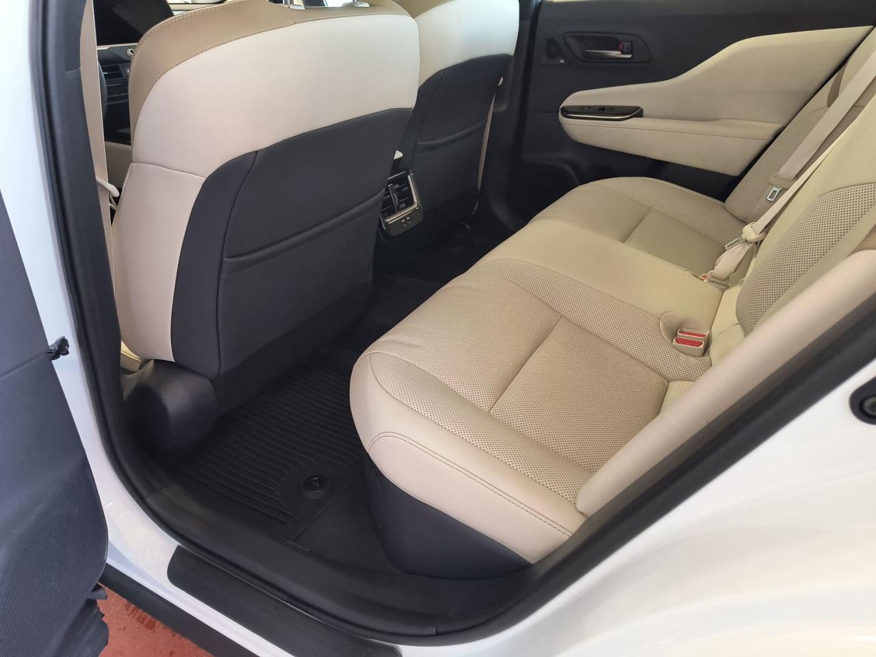 2025 Toyota Crown LIMITED Photo0
