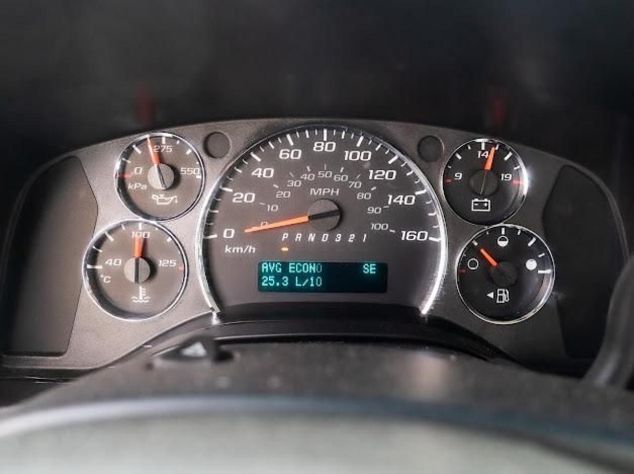 2011 GMC Savana Cargo Van AWD 1500 135" - Photo #19
