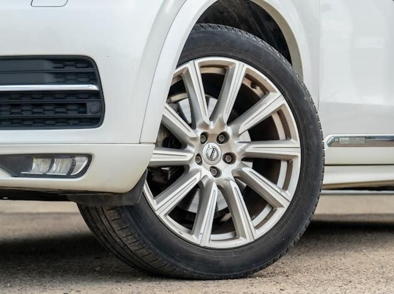 2016 Volvo XC90 T6 Inscription - Photo #5