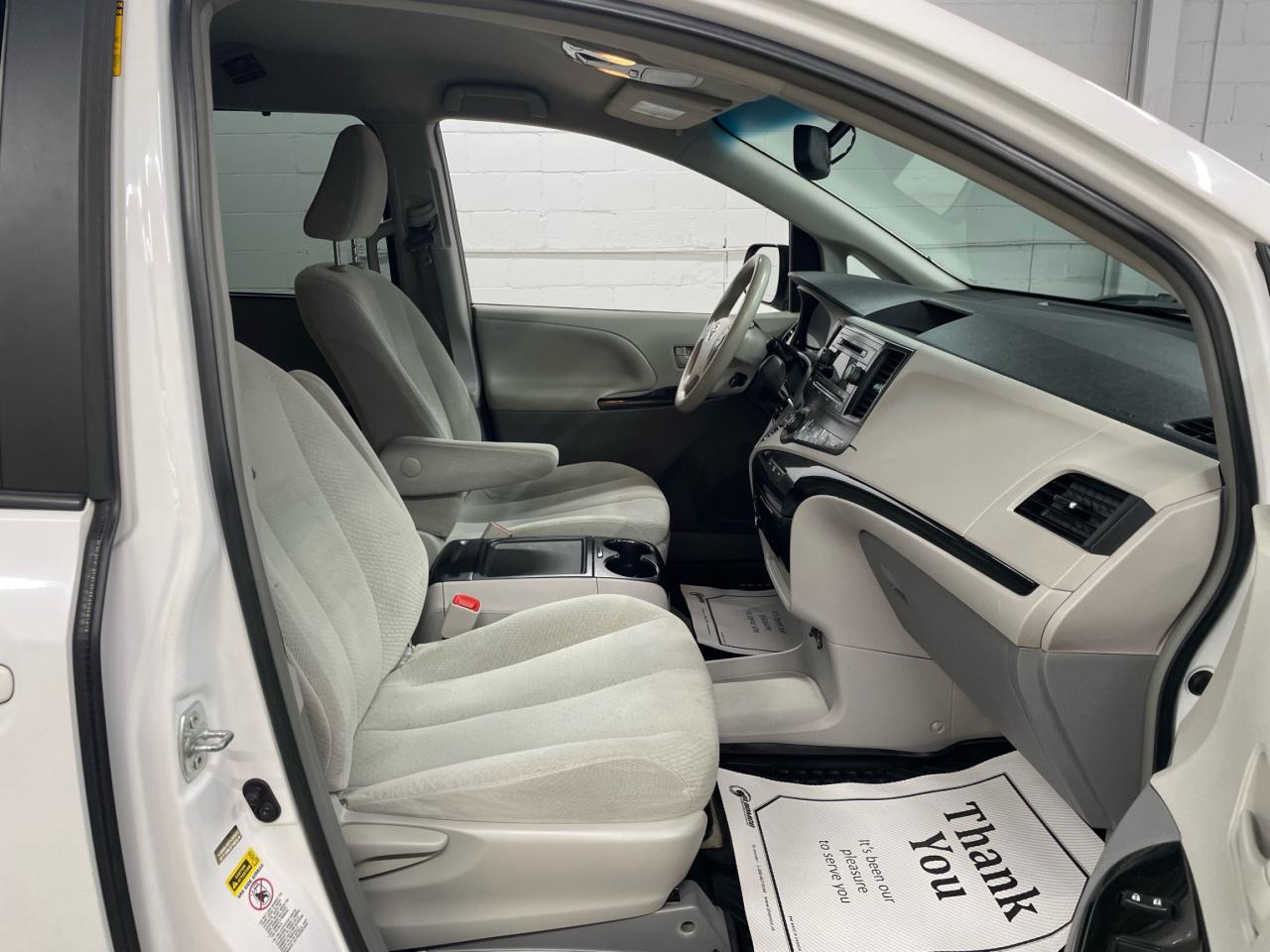 2014 Toyota Sienna 5DR LE 8-PASS FWD