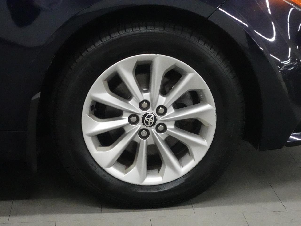 2022 Toyota Corolla LE UPGRADE | Sunroof | LaneDep | ACC | CarPlay Photo