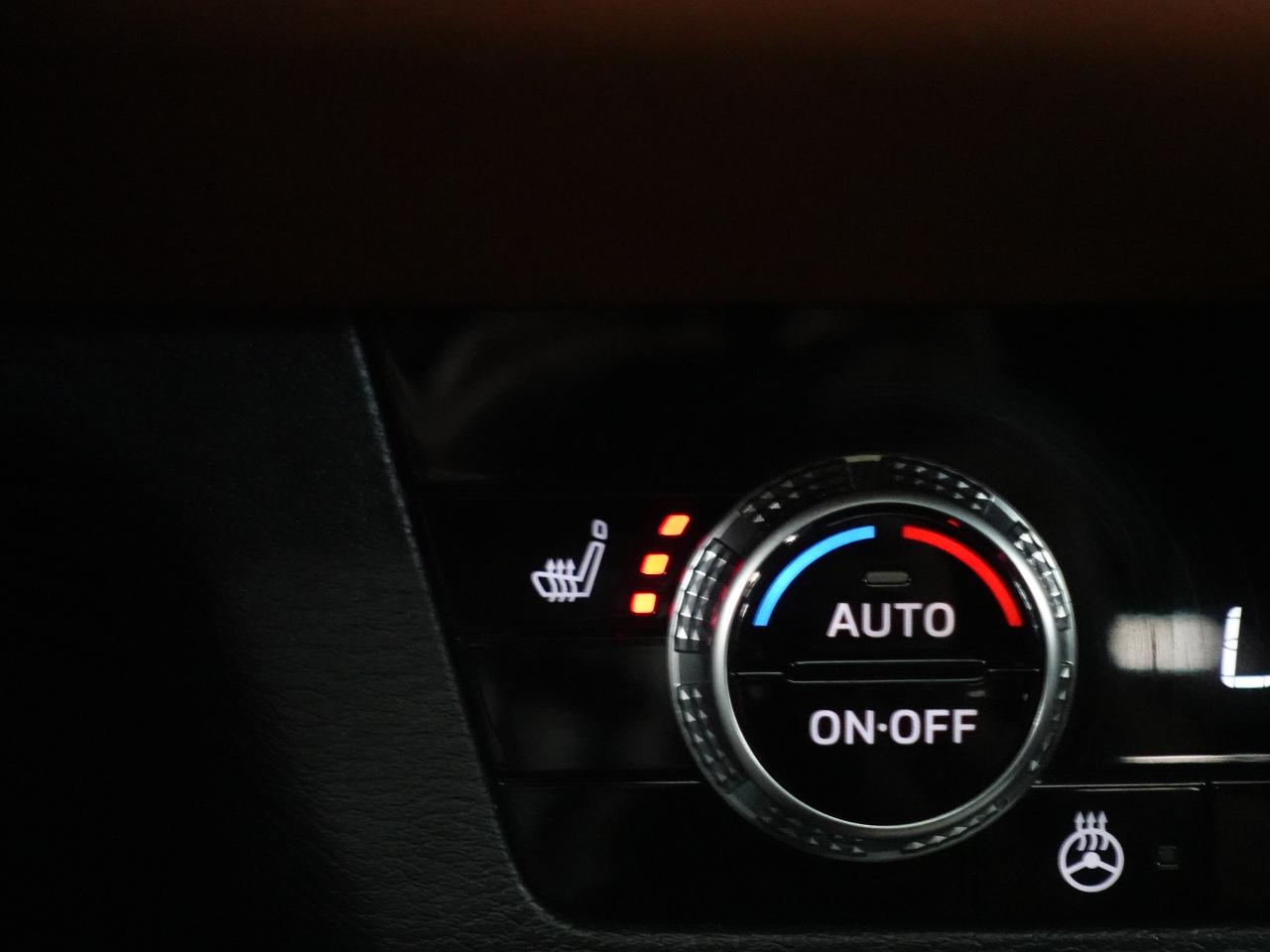 2022 Mitsubishi Outlander GT PREMIUM | AWD | Nav | HUD | Leather | Sunroof