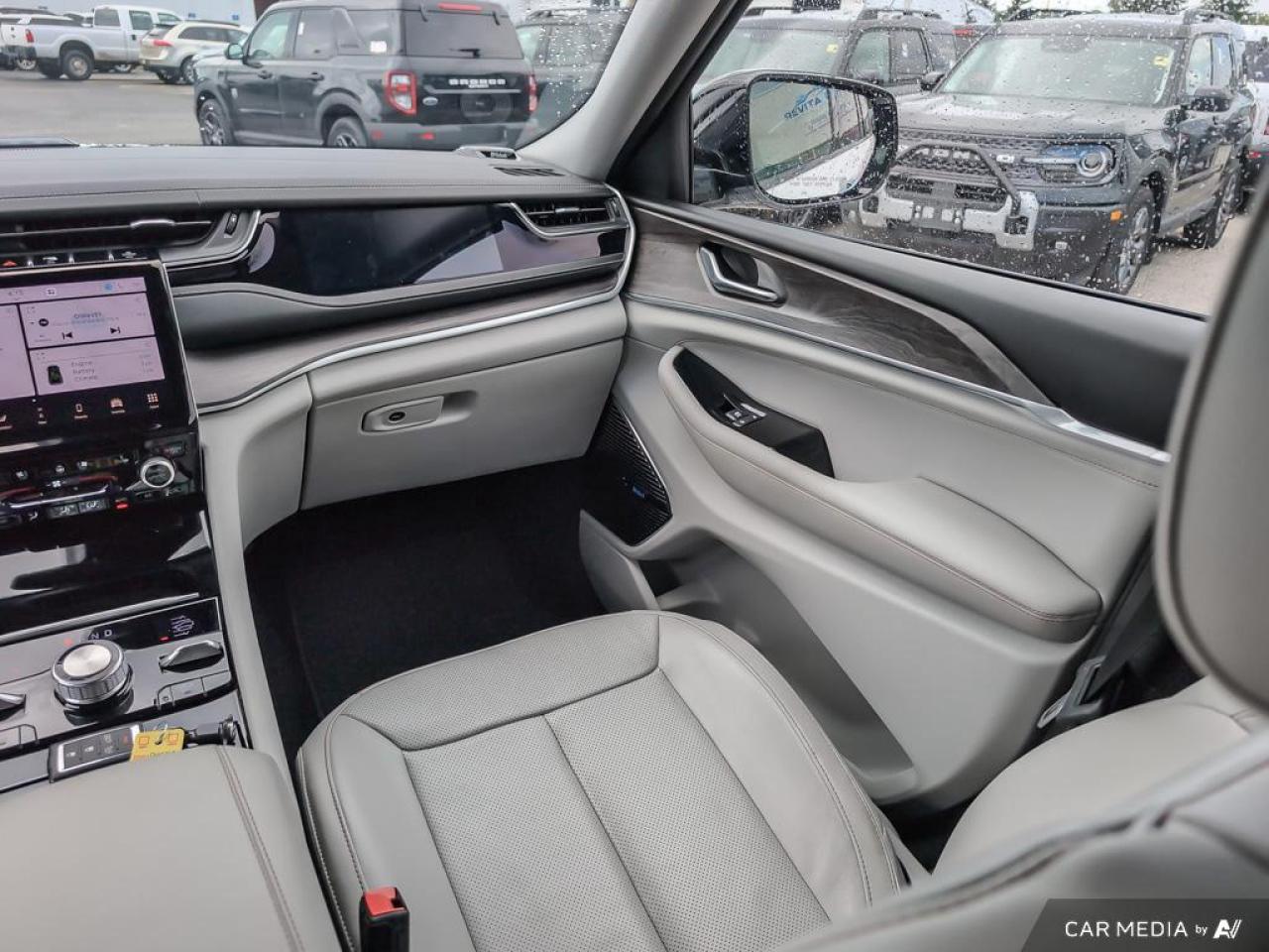 2022 Jeep Grand Cherokee 4xe Overland 2.0L | MOONROOF | HEATED SEATS Photo