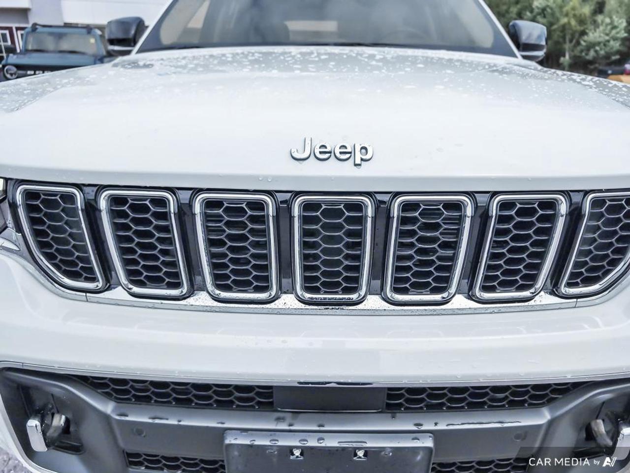 2022 Jeep Grand Cherokee 4xe Overland 2.0L | MOONROOF | HEATED SEATS Photo