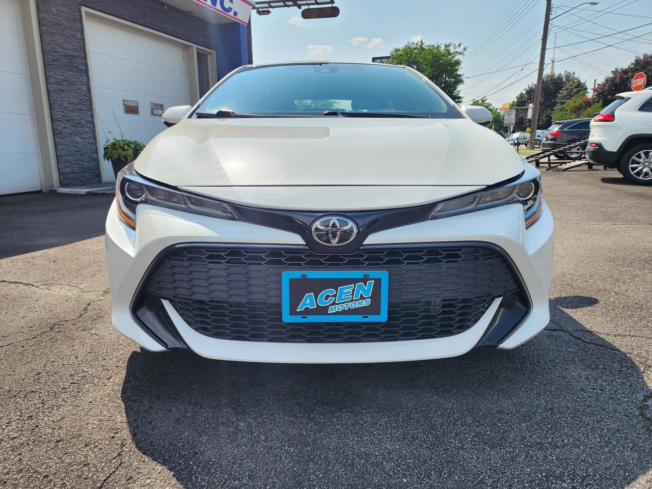 2019 Toyota Corolla SE - Photo #3