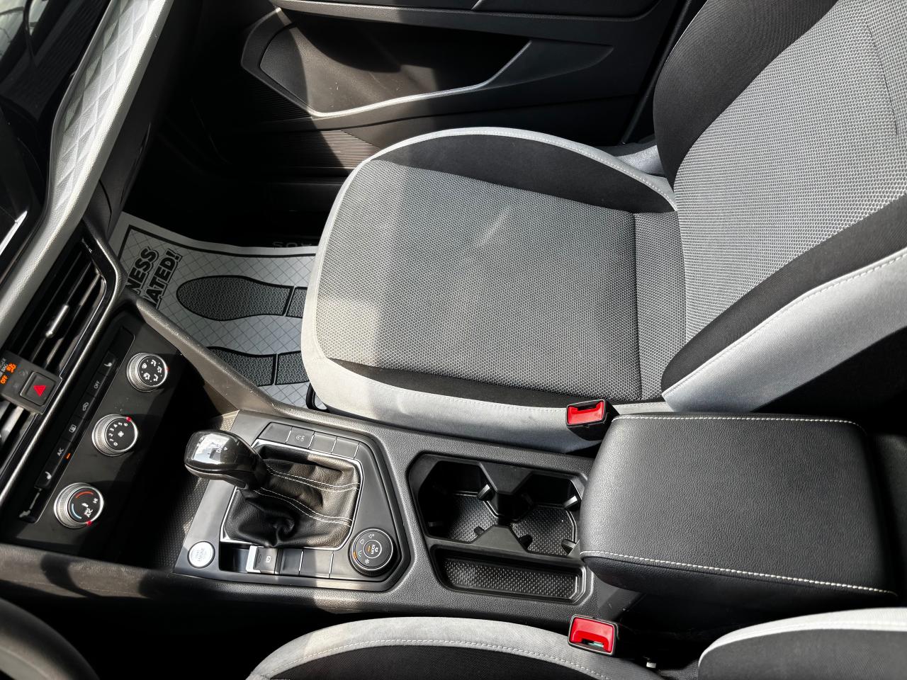 2022 Volkswagen Taos Trendline - Photo #10