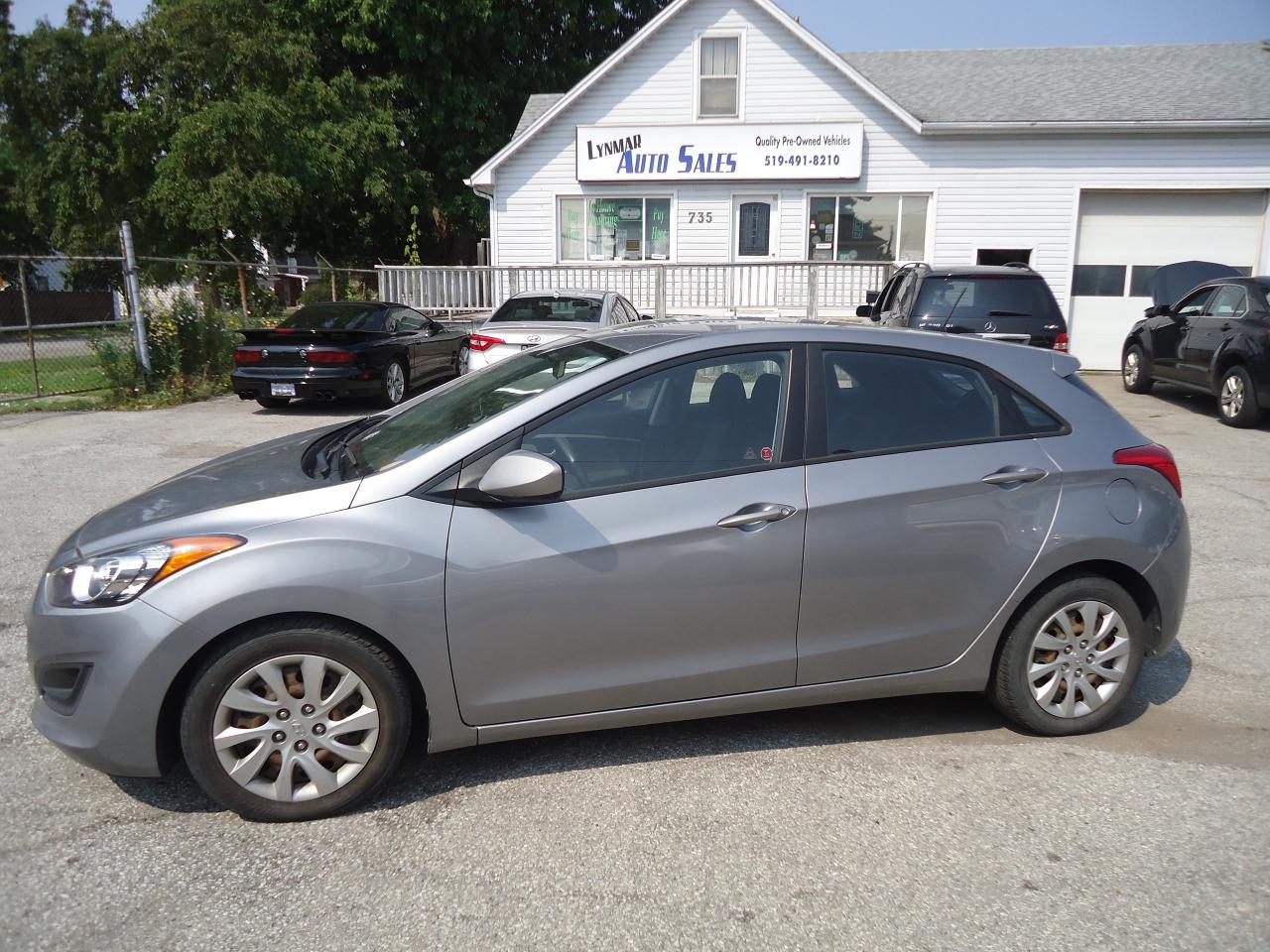 Used 2013 Hyundai Elantra GT GL for sale in Sarnia, ON