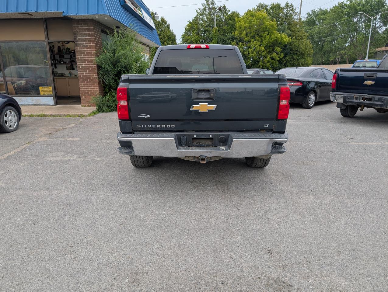 2018 Chevrolet Silverado 1500 LT Photo2