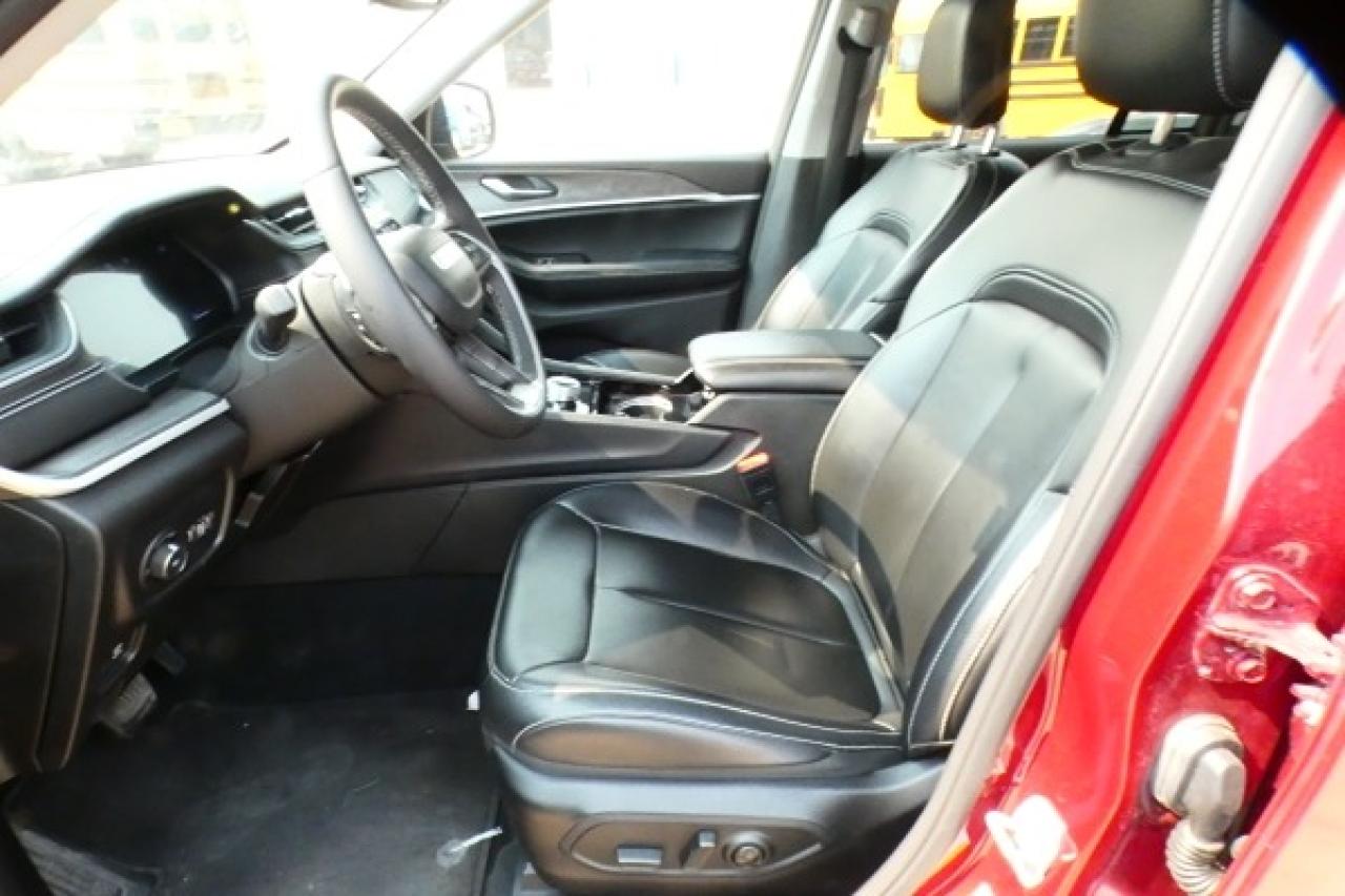 2023 Jeep Grand Cherokee Limited 4x4 w/Htd Leather, Htd wheel, NAV, BUC - Photo #11