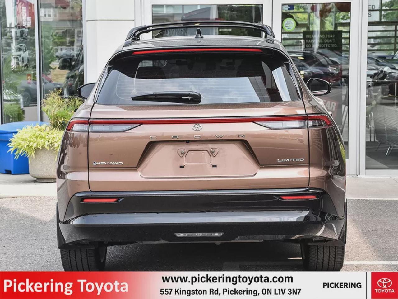 2025 Toyota Crown Signia Limited Photo