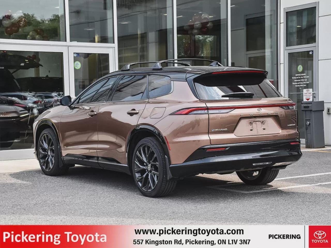 2025 Toyota Crown Signia Limited Photo