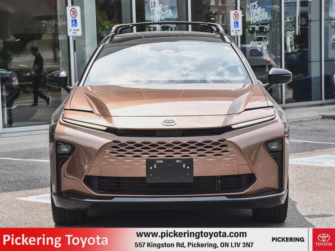 2025 Toyota Crown Signia Limited Photo