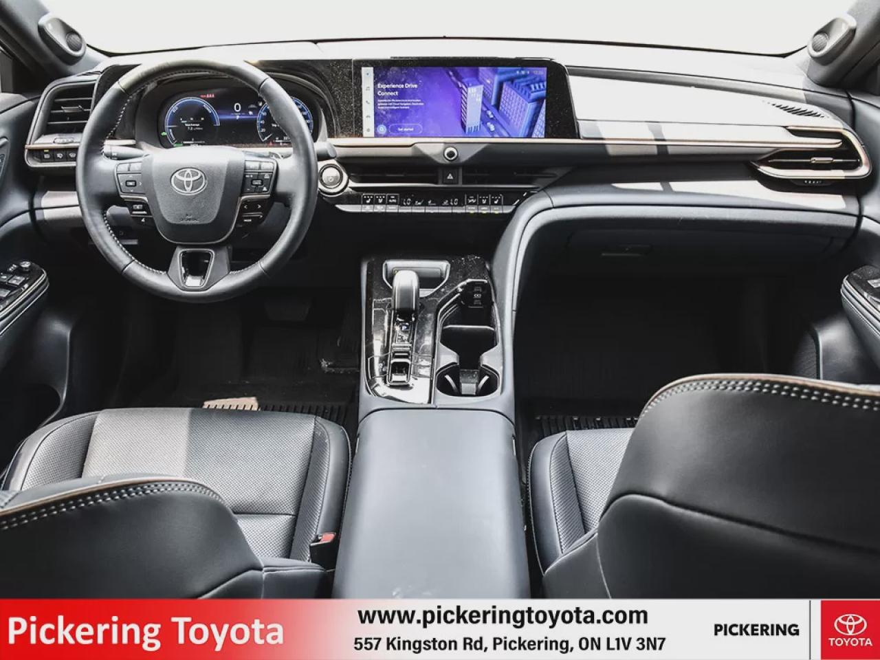 2025 Toyota Crown Signia Limited Photo