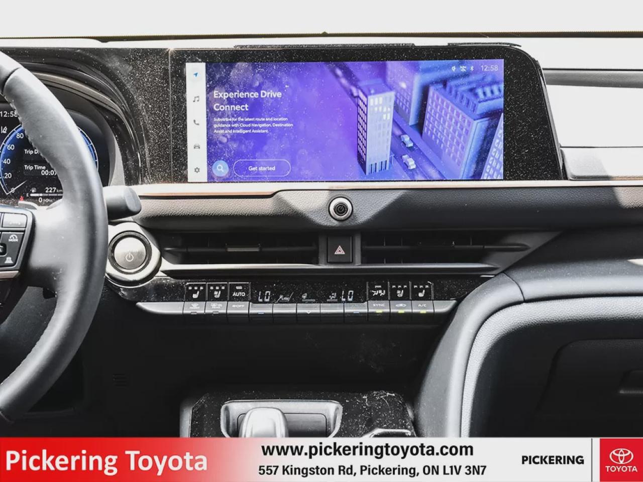 2025 Toyota Crown Signia Limited Photo