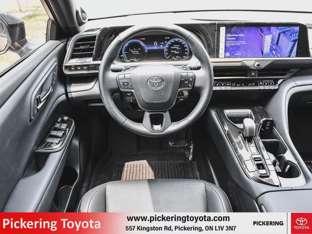 2025 Toyota Crown Signia Limited Photo