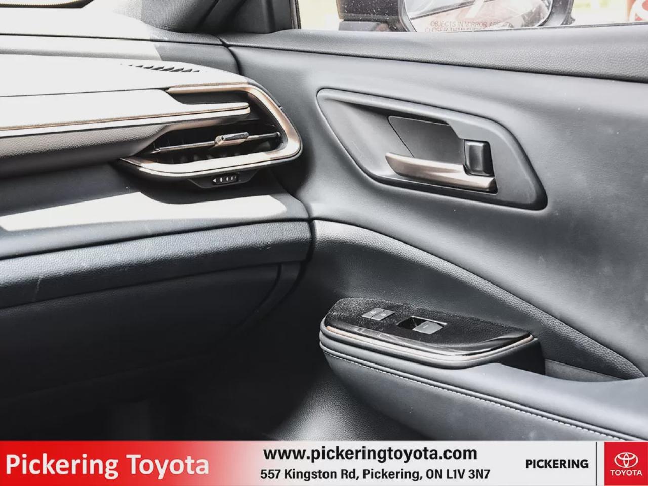 2025 Toyota Crown Signia Limited Photo