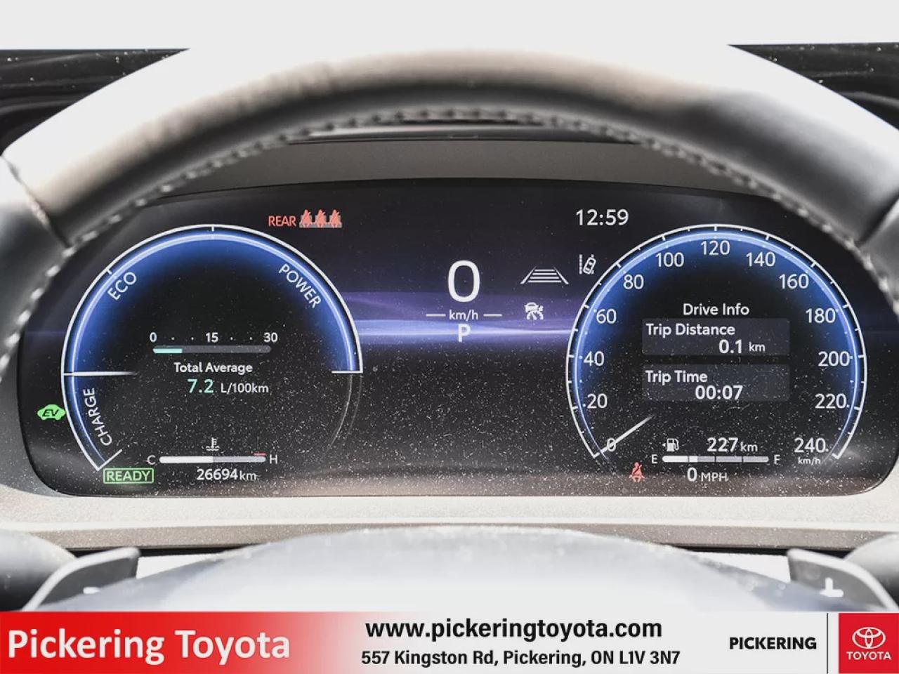 2025 Toyota Crown Signia Limited Photo