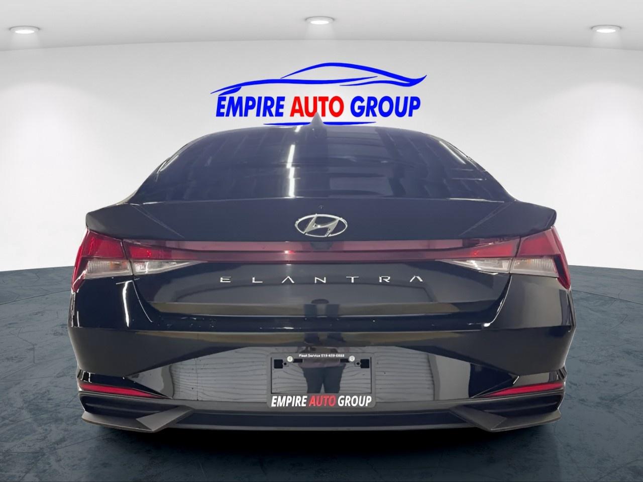 2023 Hyundai Elantra Preferred Photo
