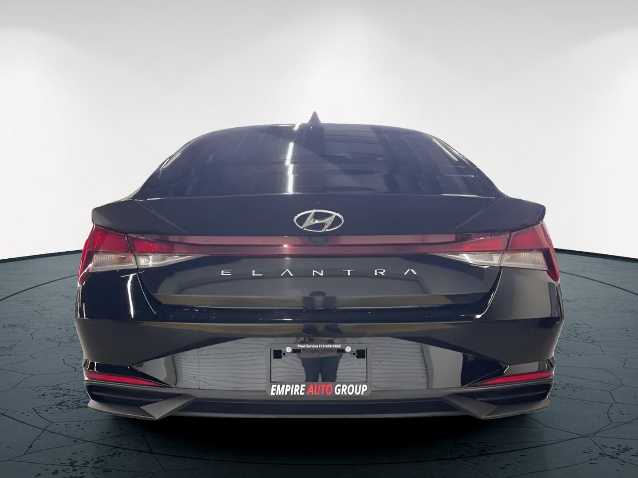 2023 Hyundai Elantra Preferred Photo