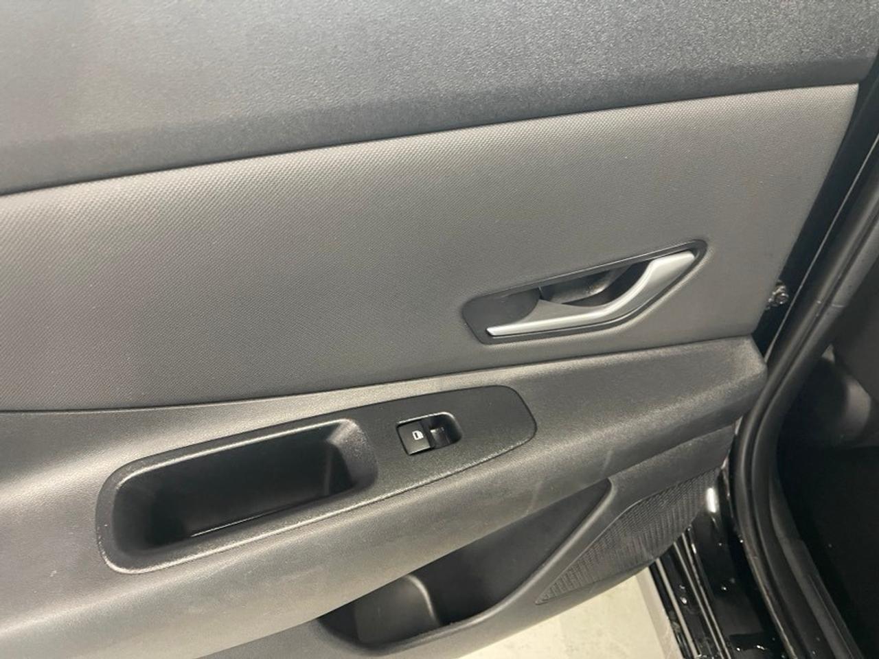 2023 Hyundai Elantra Preferred Photo