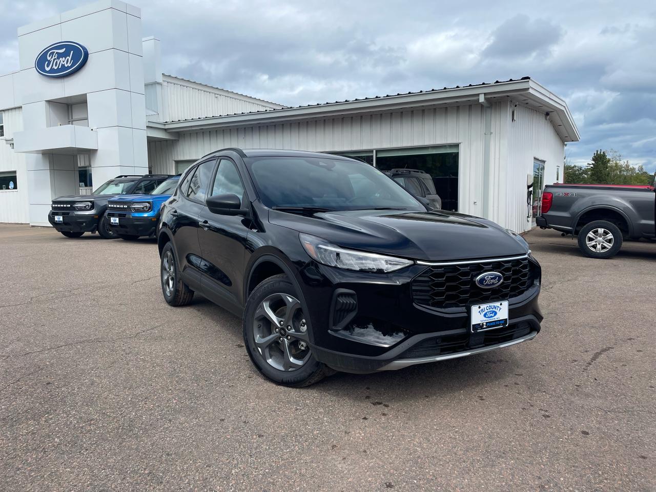 2025 Ford Escape ST-Line Photo0