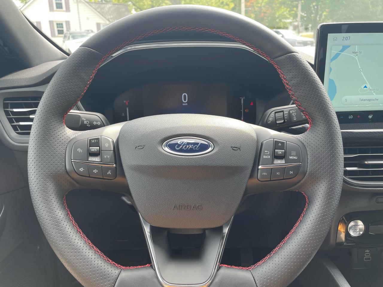 2025 Ford Escape ST-Line Photo5