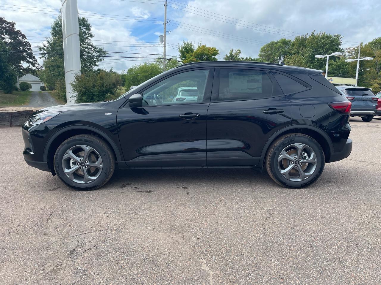 2025 Ford Escape ST-Line Photo