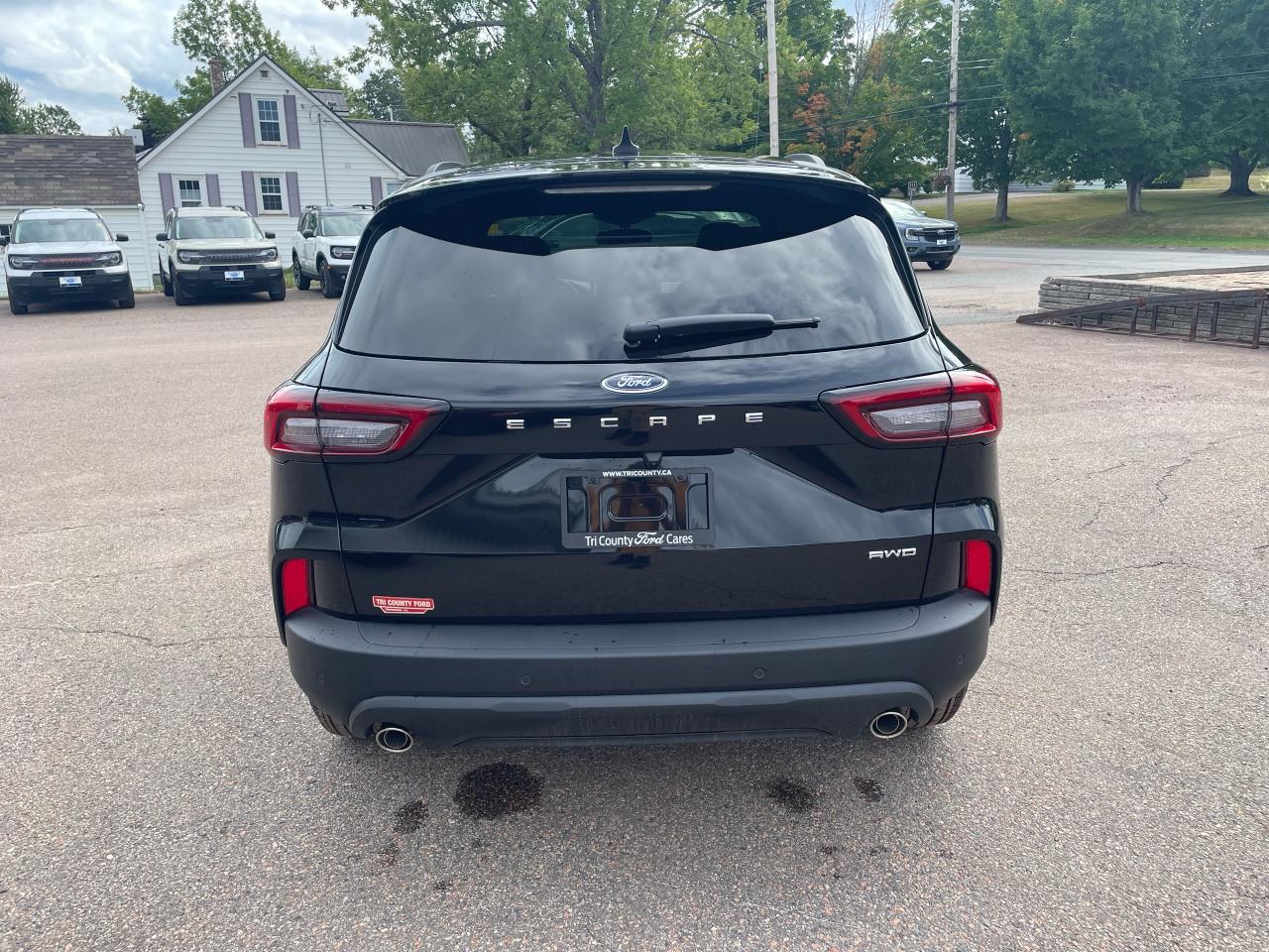 2025 Ford Escape ST-Line Photo5