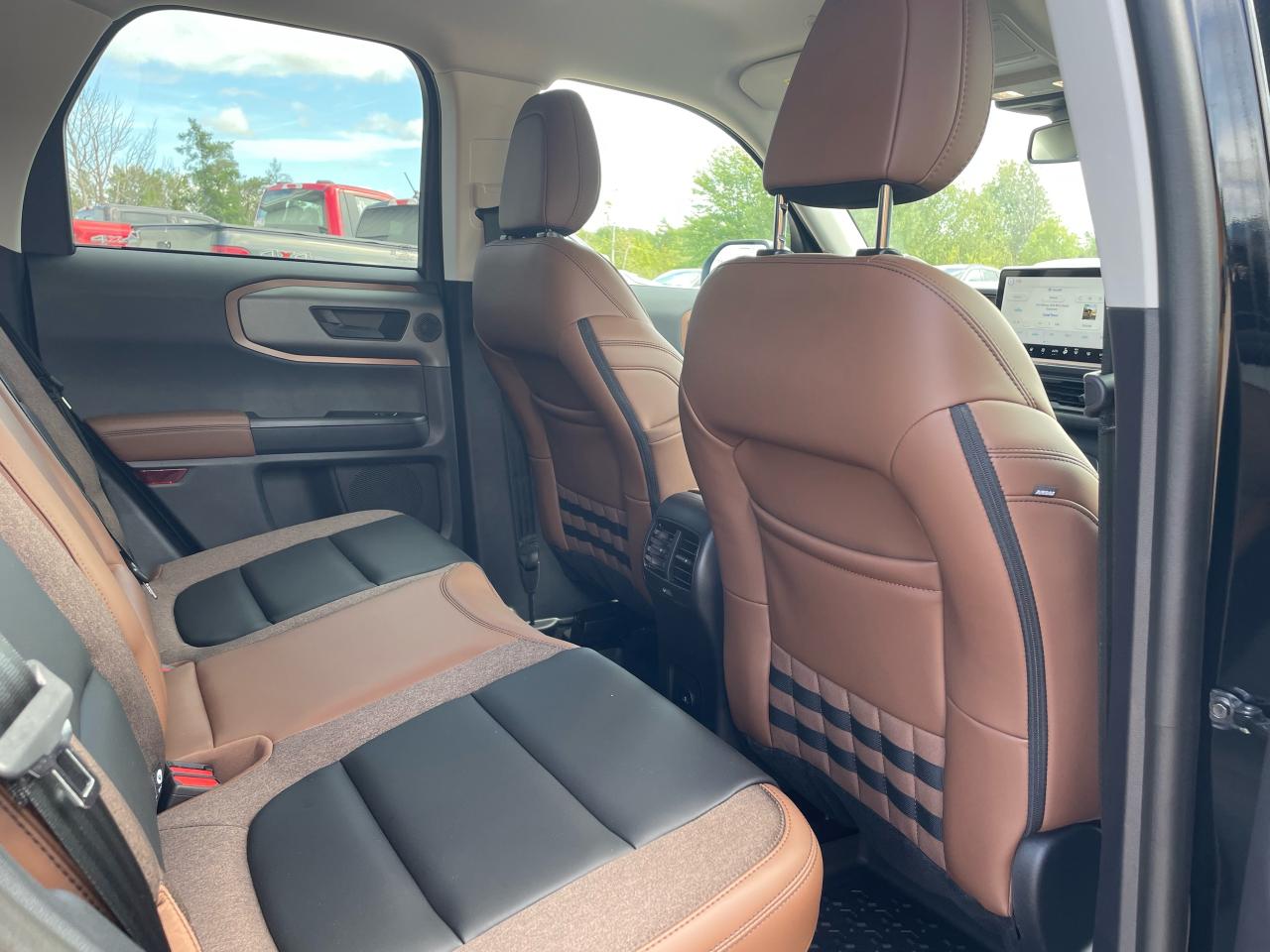 2025 Ford Bronco Sport Outer Banks Photo5