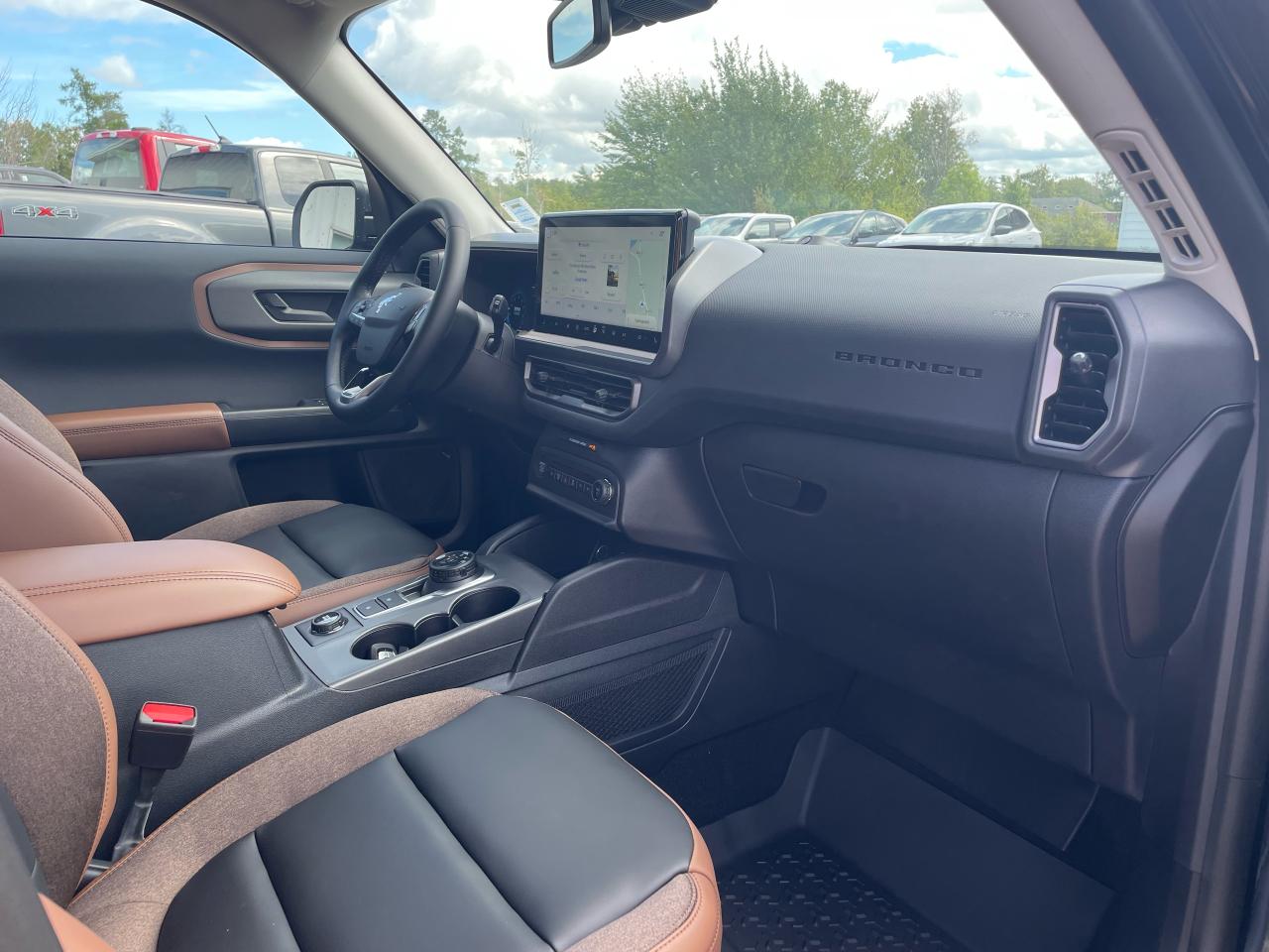 2025 Ford Bronco Sport Outer Banks Photo5