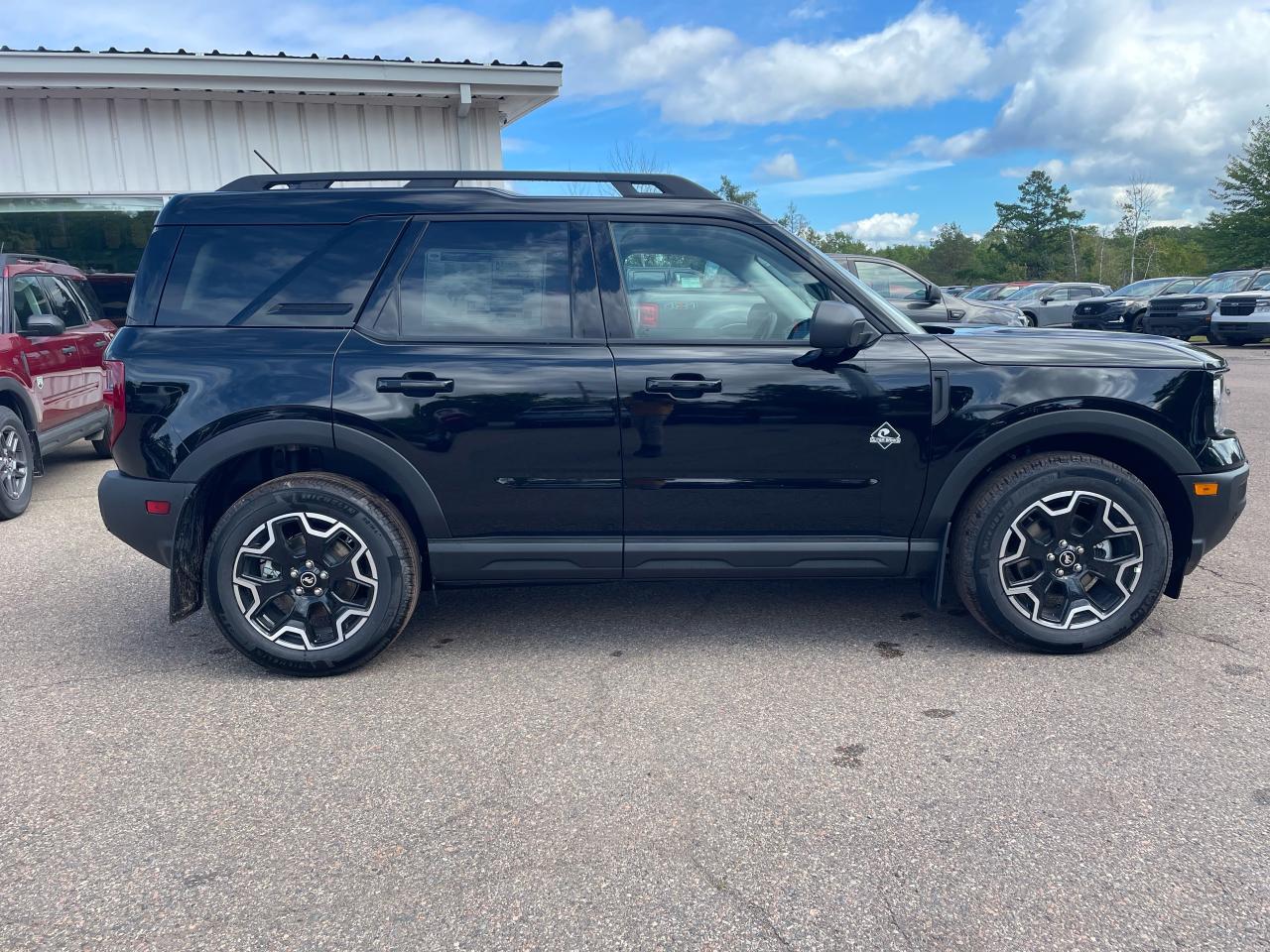 2025 Ford Bronco Sport Outer Banks Photo5