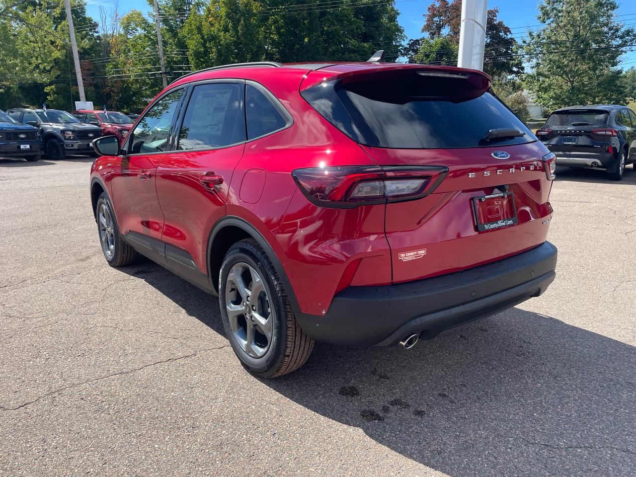 2025 Ford Escape ST-Line Photo4