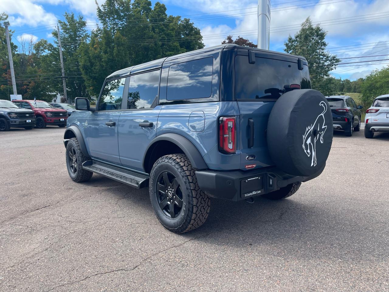 2025 Ford Bronco Outer Banks Photo4