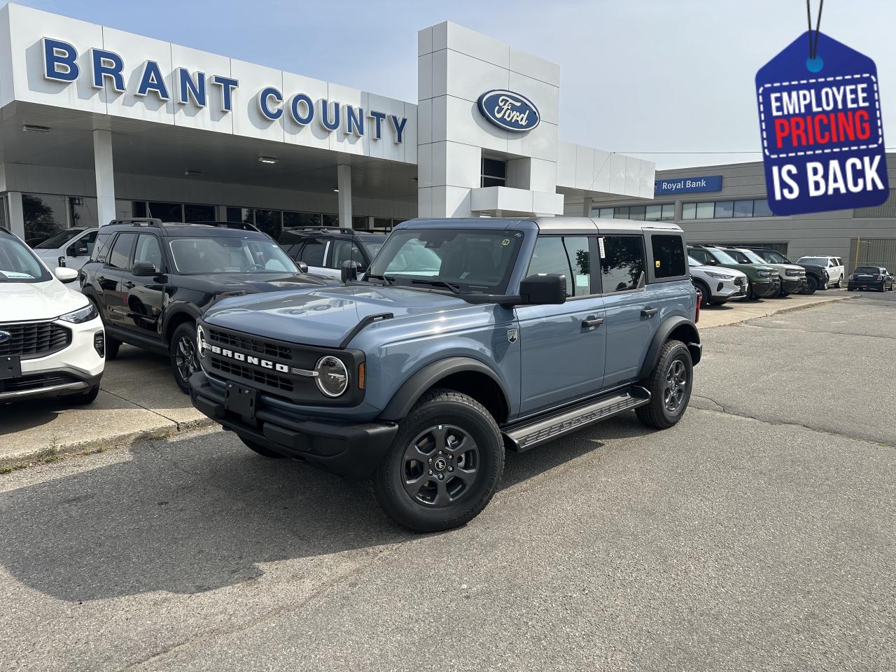 New 2025 Ford Bronco Big Bend for sale in Brantford, ON