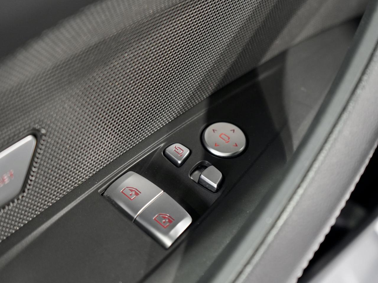 2024 BMW 4 Series M440i Coupe/HUD/HARMON K/DRIVE ASSIST/1 OWNER Photo