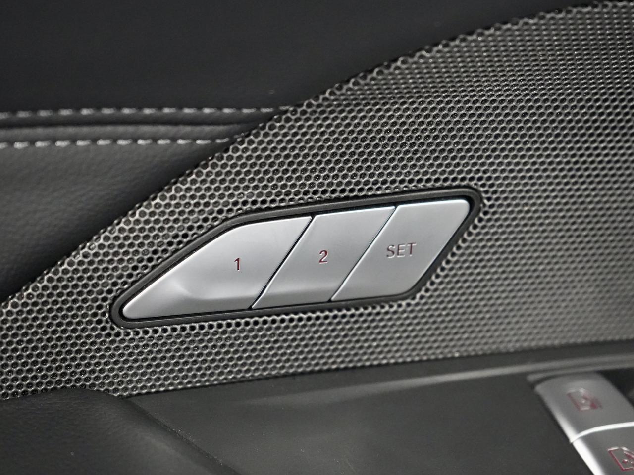 2024 BMW 4 Series M440i Coupe/HUD/HARMON K/DRIVE ASSIST/1 OWNER Photo