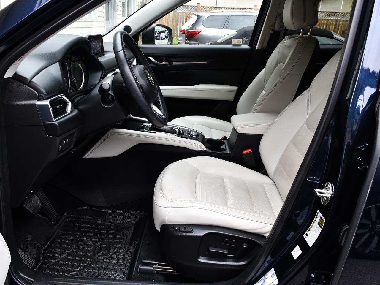 2019 Mazda CX-5 GT * WHITE LEATHER * VERY RARE / NAV / SUNROOF / - Photo #8