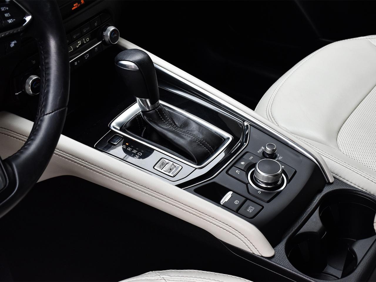 2019 Mazda CX-5 GT * WHITE LEATHER * VERY RARE / NAV / SUNROOF / - Photo #11