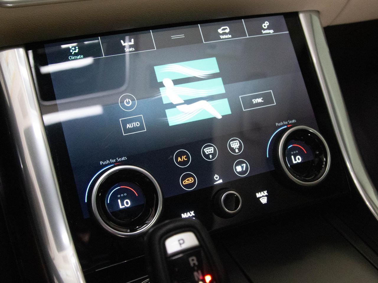 2022 Land Rover Range Rover Sport PANO | 22"RIM | HUD | HEATED SEATS | REAR CAM Photo