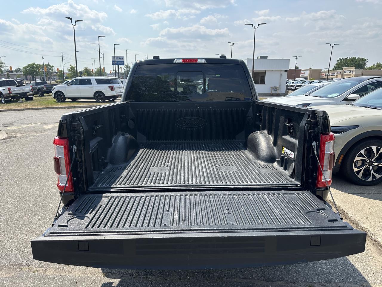 2023 Ford F-150 Lariat Photo