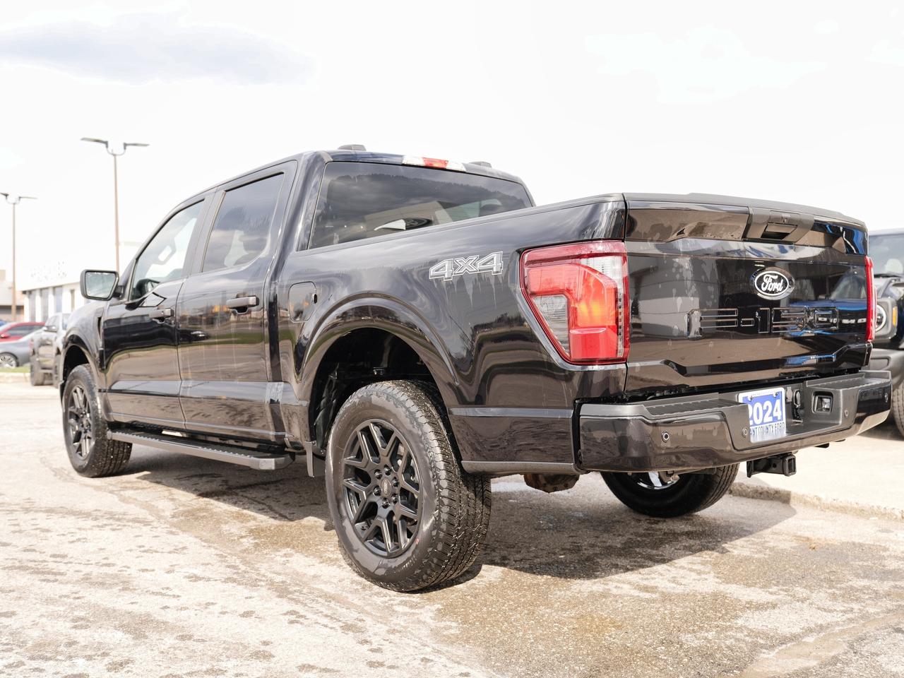 2023 Ford F-150 LARIAT | V6 | LEATHER | 4X4 | NAVI 12 " DISPLAY Photo