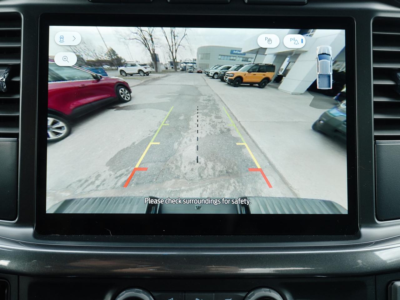 2023 Ford F-150 LARIAT | V6 | LEATHER | 4X4 | NAVI 12 " DISPLAY Photo