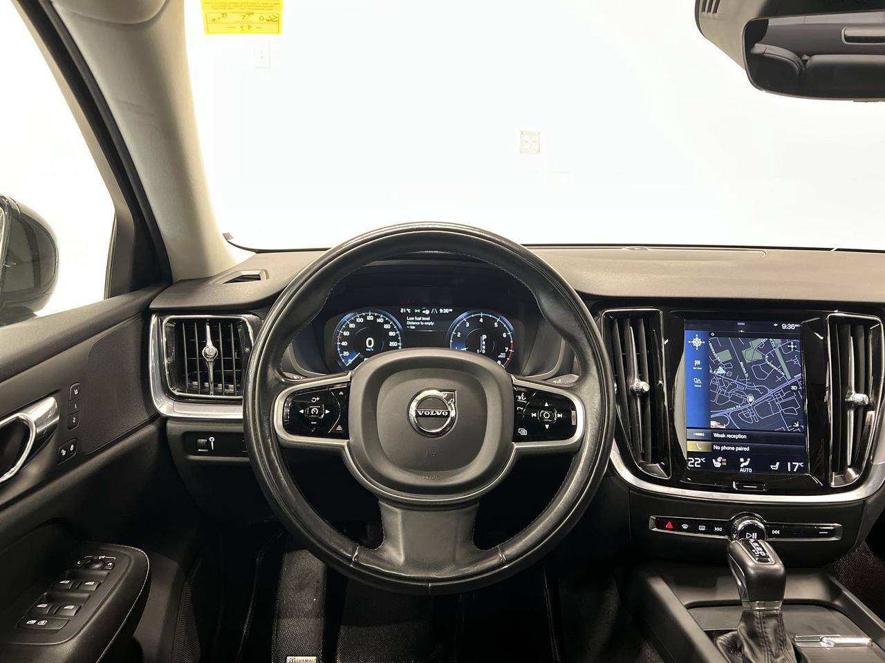 2020 Volvo S60 HTD LEATHER| PANO ROOF| 360 CAM | CARPLAY| ALLOYS Photo