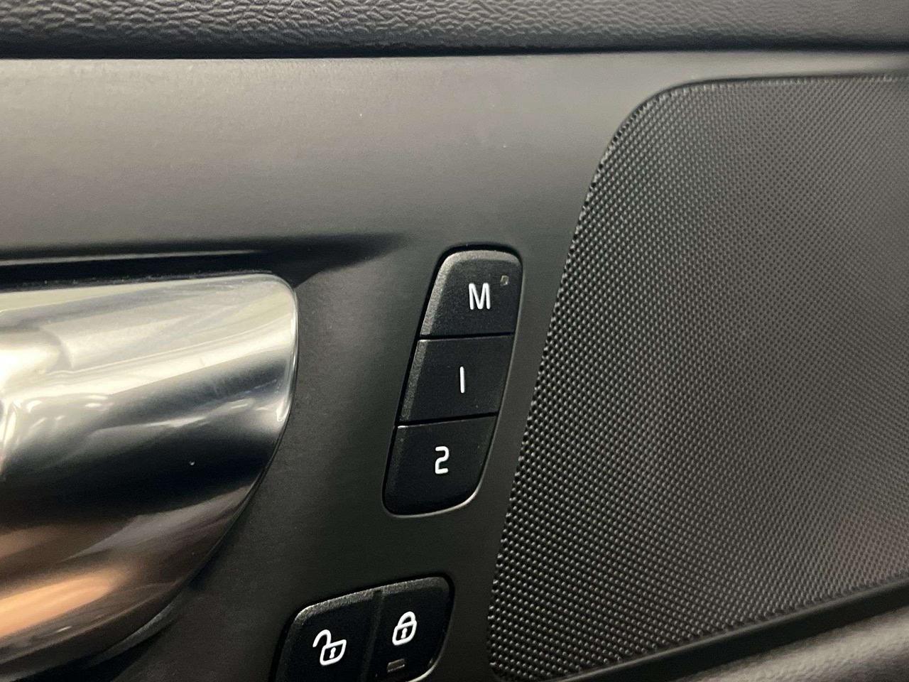 2020 Volvo S60 HTD LEATHER| 250HP 2.0L TURBO | PANO ROOF |360 CAM Photo