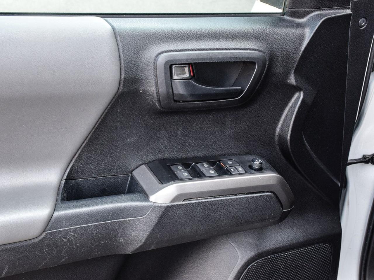 2023 Toyota Tacoma 4x4 Double Cab Auto Photo