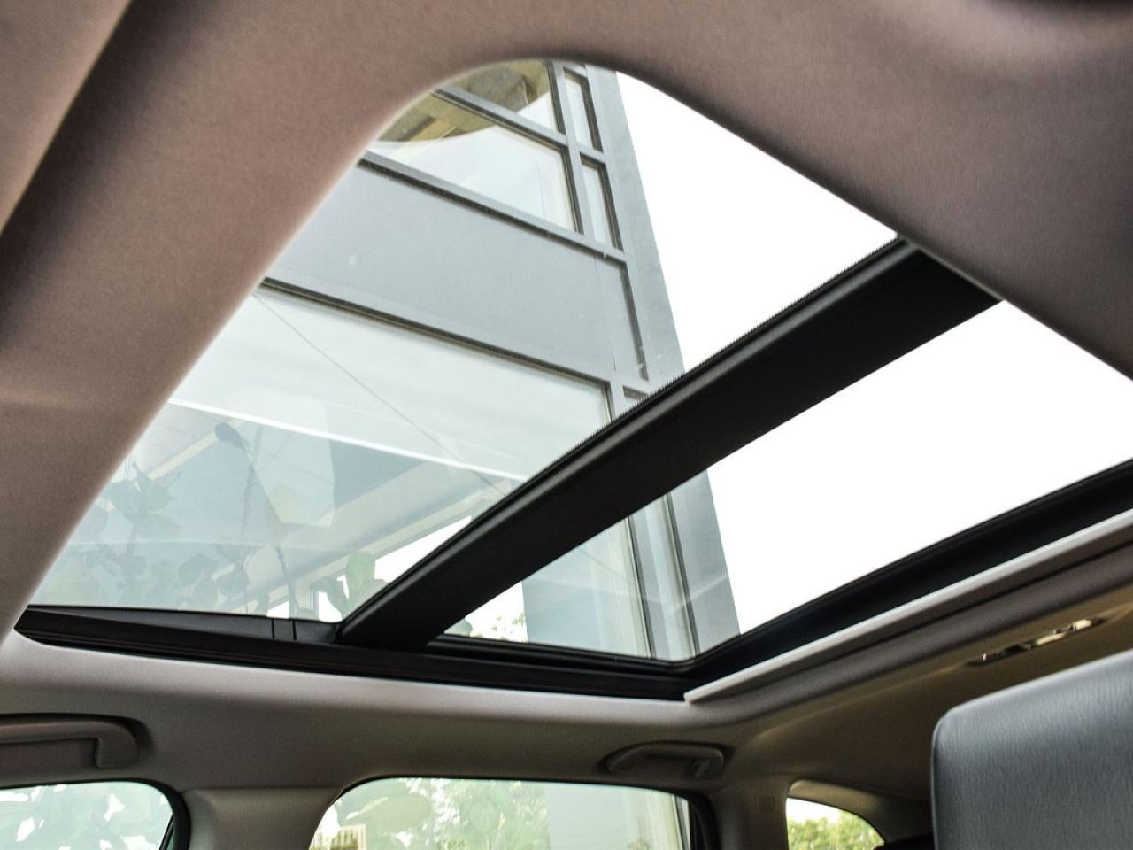 2019 Honda CR-V Touring AWD Photo